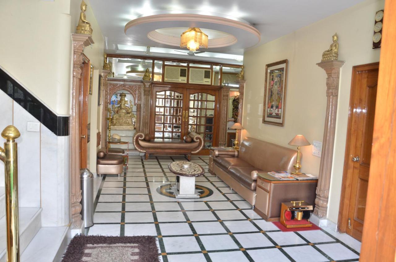 Bajaj Indian Home Stay Нью-Делі Екстер'єр фото