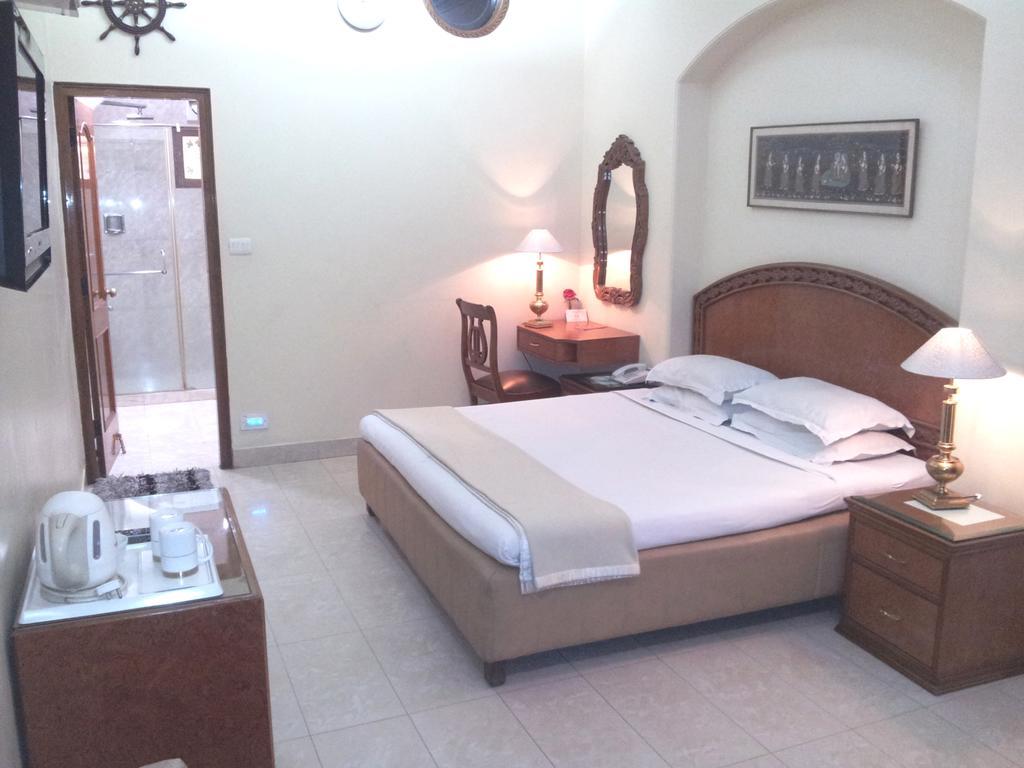 Bajaj Indian Home Stay Нью-Делі Номер фото