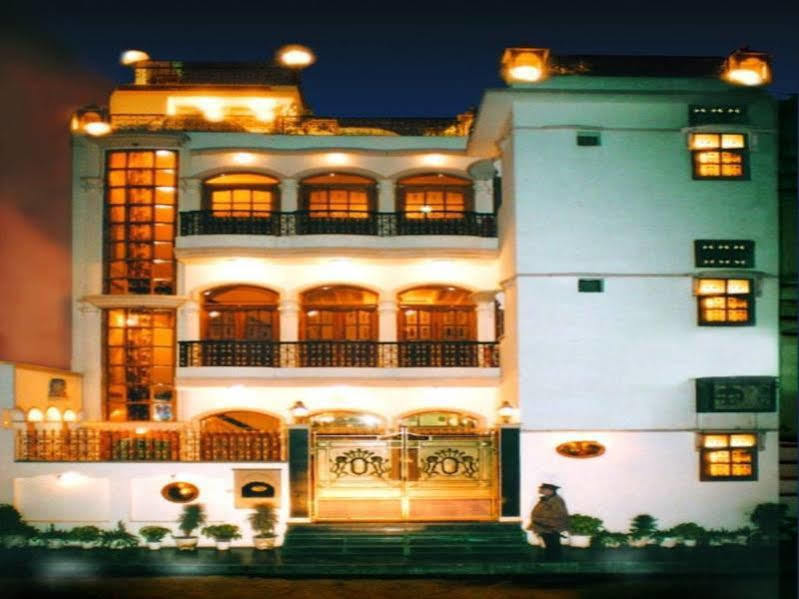 Bajaj Indian Home Stay Нью-Делі Екстер'єр фото